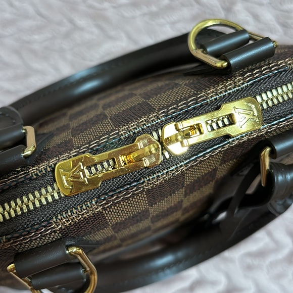 Louis Vuitton Alma BB - Picture 6 of 10